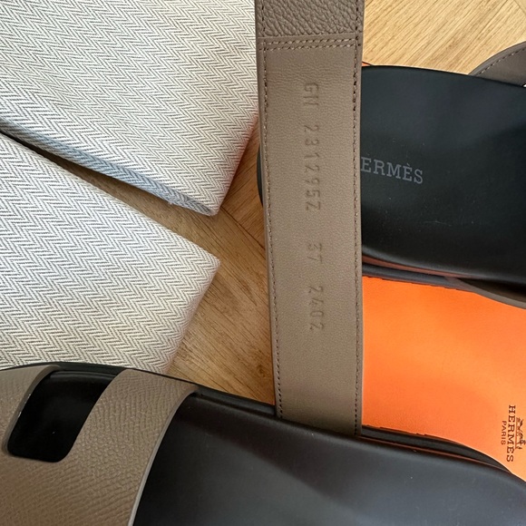 Hermes Chypre sandals in calfskin Women’s size 37 Etoupe - Picture 5 of 8